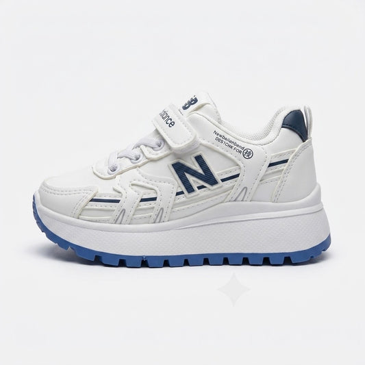 حذاء رياضي أبيض وأزرق بنعل سميك ورباط وشريط لاصق - navy